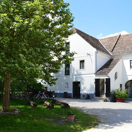 Edvy Malom Fogadó Barokk Udvarház Pápa Exterior foto