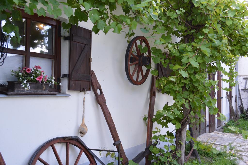 Edvy Malom Fogadó Barokk Udvarház Pápa Exterior foto