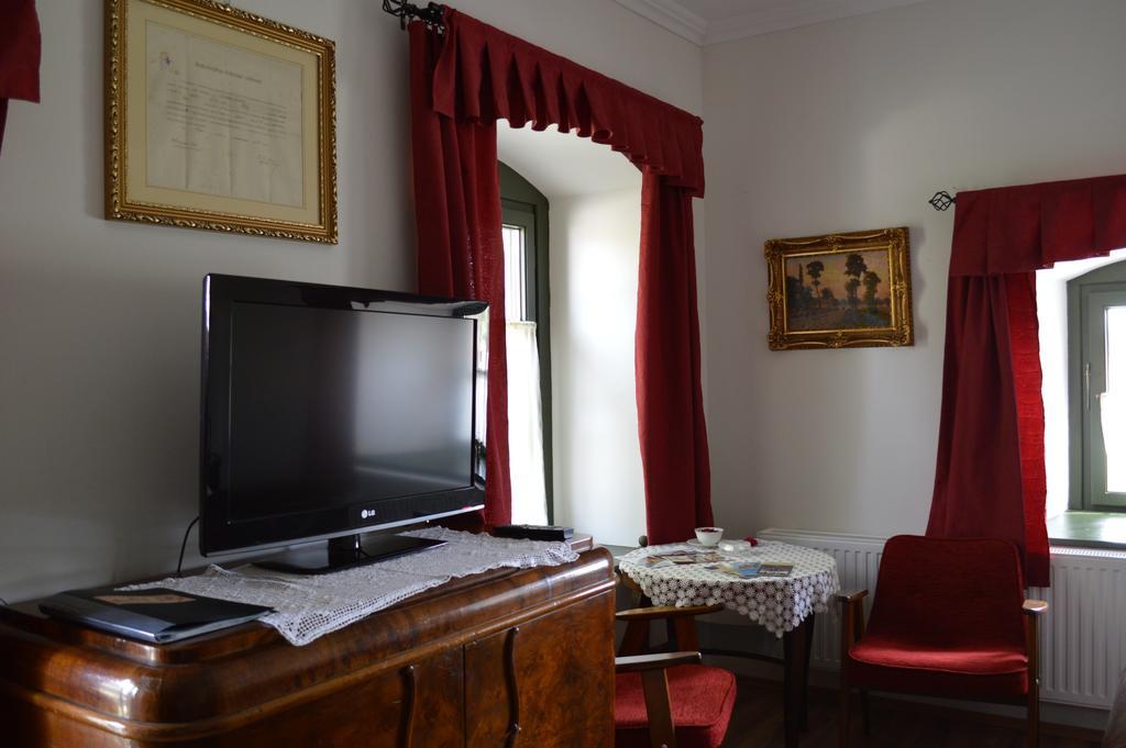 Edvy Malom Fogadó Barokk Udvarház Pápa Exterior foto